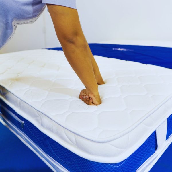 Combo con base de cama confort medium colchon casata